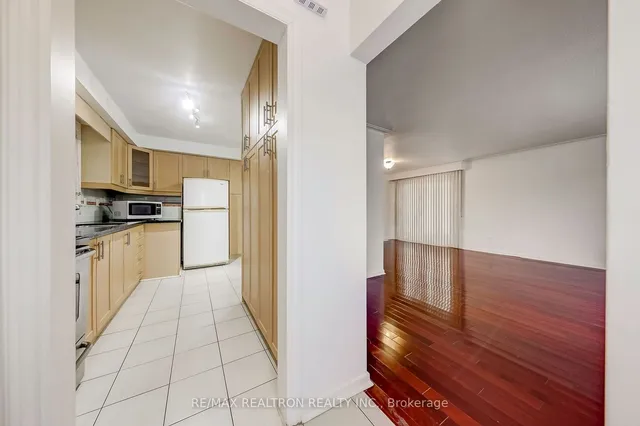 Additional property image - 365 Hollywood Ave