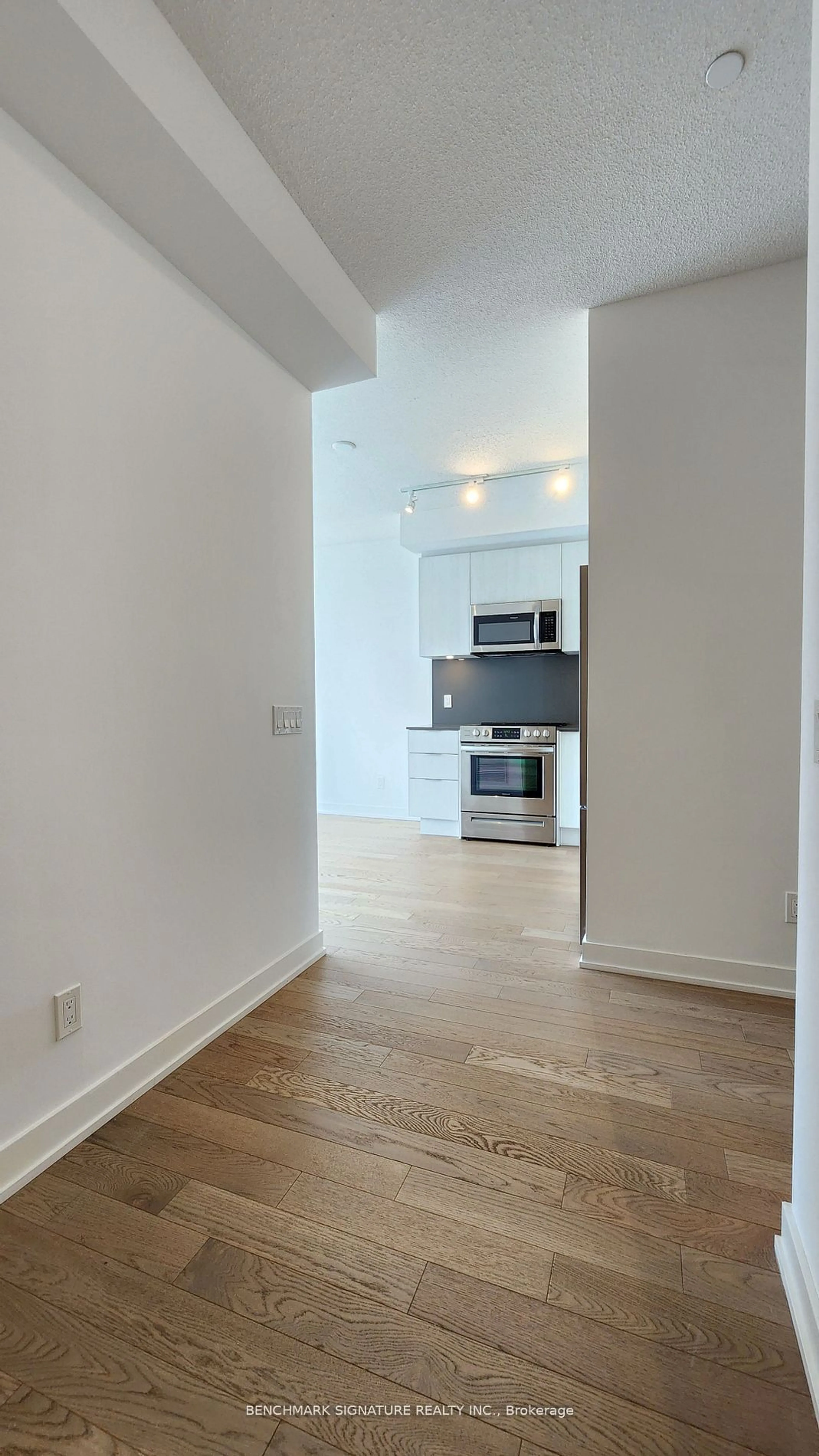 A pic of a room for 25 Richmond St #2415, Toronto Ontario M5C 0A6