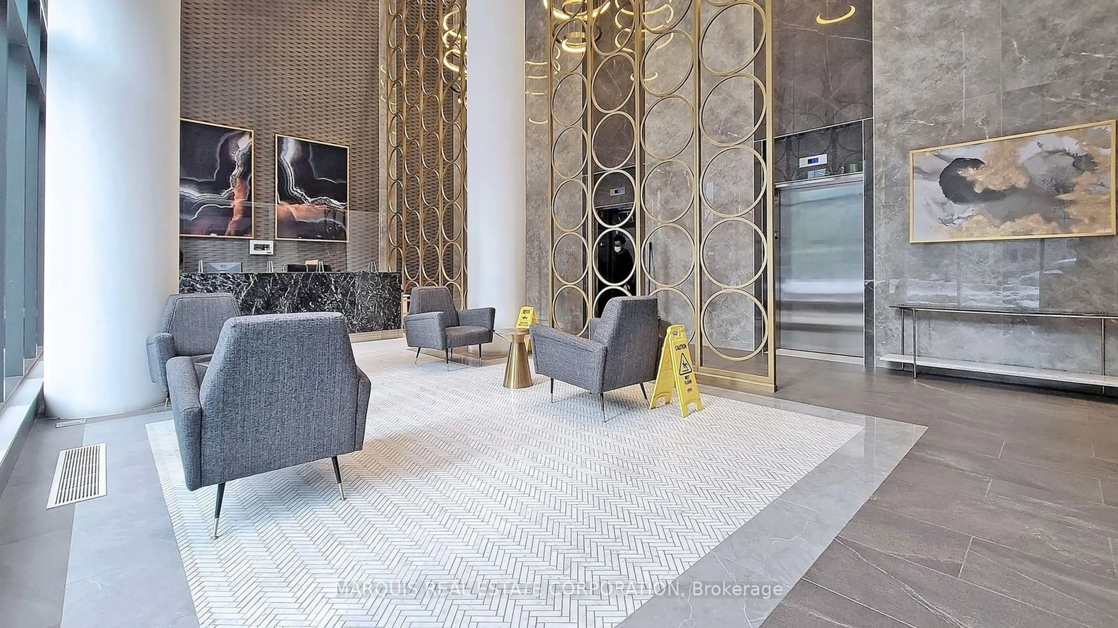 Lobby for 330 Richmond St #505, Toronto Ontario M5V 0M4