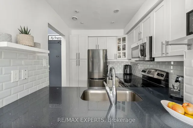 Additional property image - 1000 Sheppard Ave Unit 206