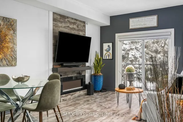 Additional property image - 1000 Sheppard Ave Unit 206