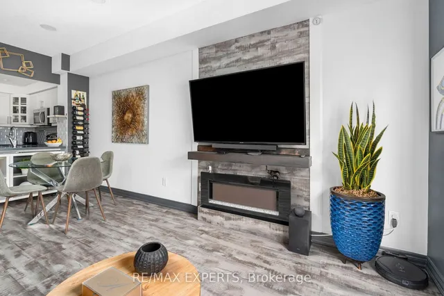 Additional property image - 1000 Sheppard Ave Unit 206