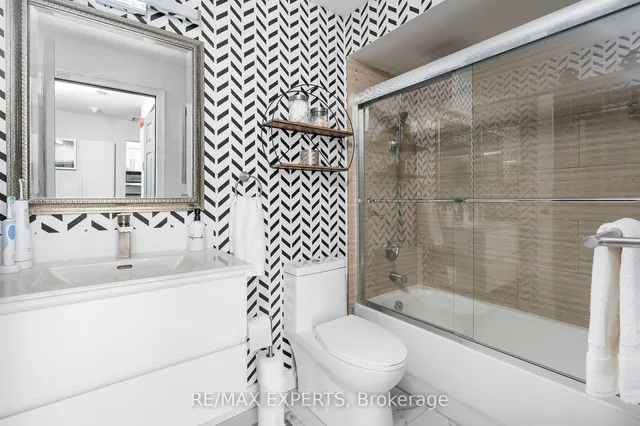 Additional property image - 1000 Sheppard Ave Unit 206