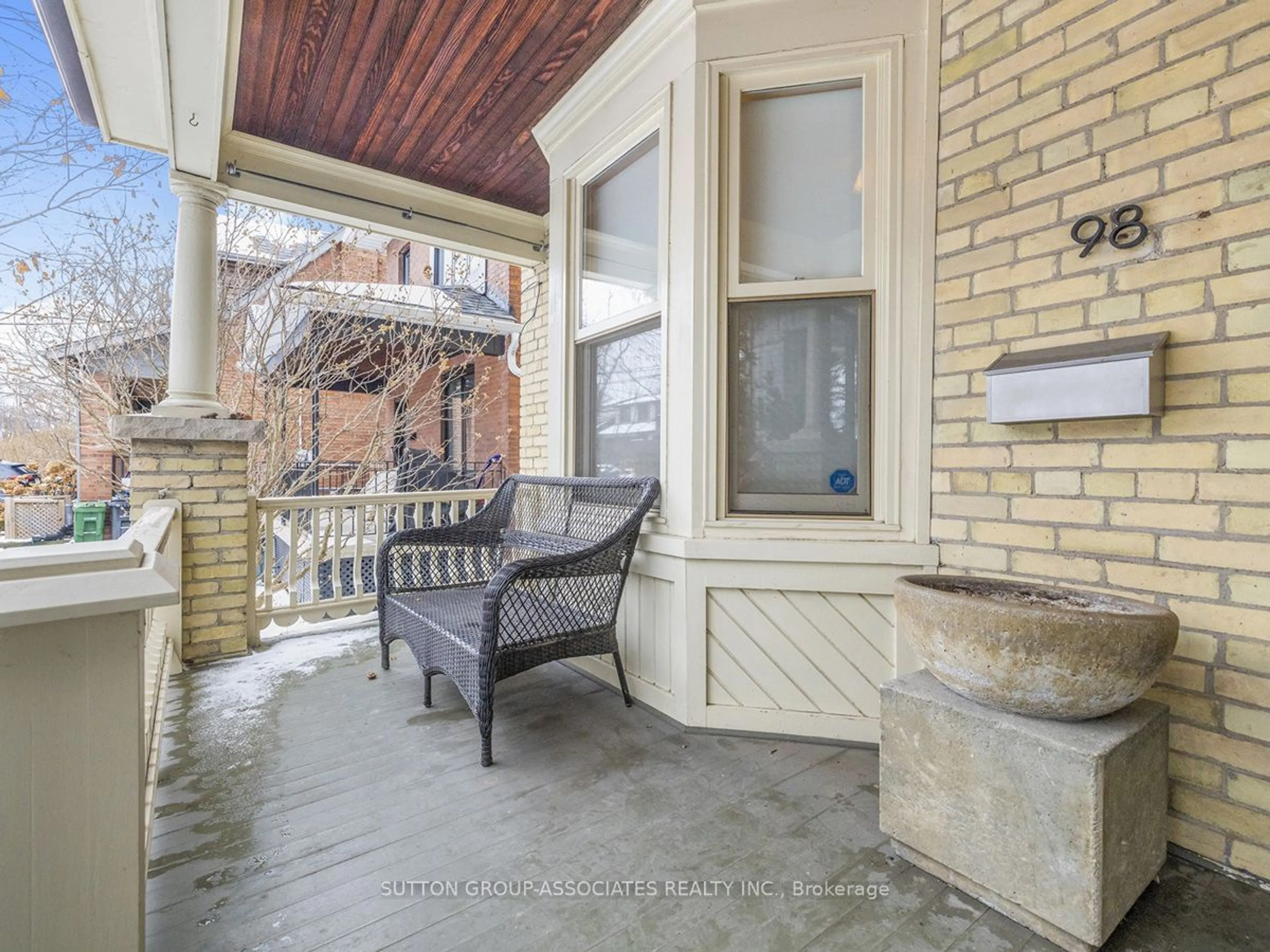 Patio, street for 98 Maplewood Ave, Toronto Ontario M6C 1J5