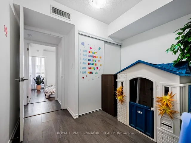 Additional property image - 68 Abell St Unit 2211