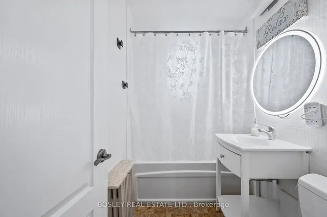Additional property image - 2550 Bathurst St Unit 206