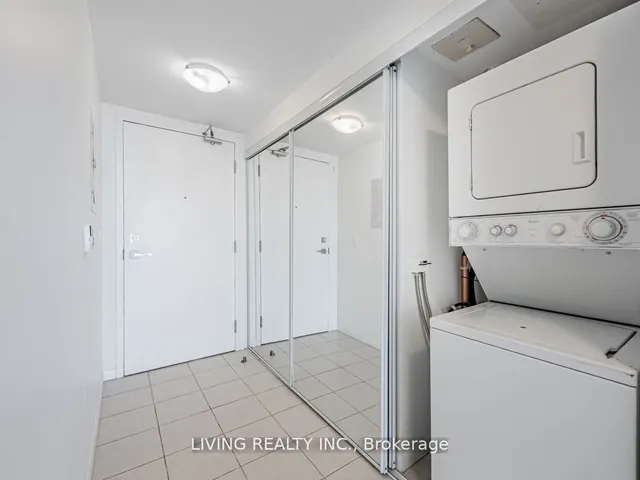 Additional property image - 832 Bay St Unit 2002