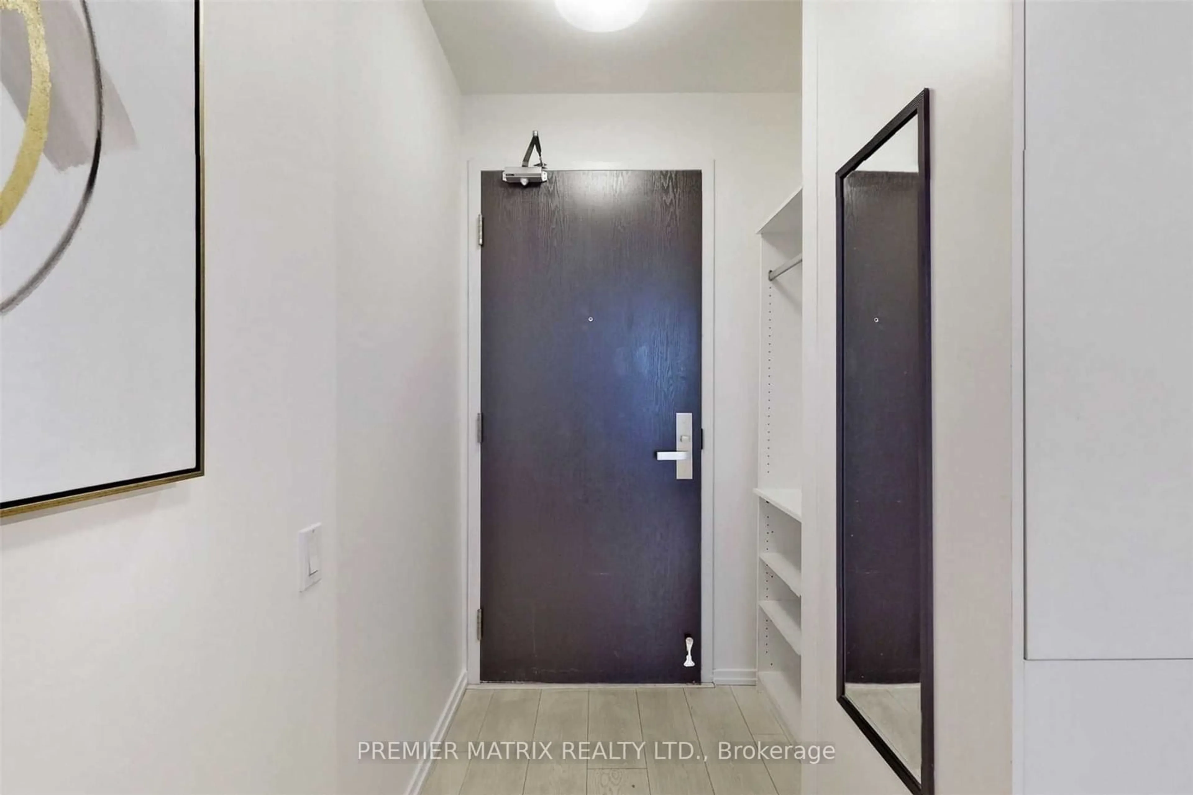 Indoor entryway for 125 Peter St #1401, Toronto Ontario M5V 2G9