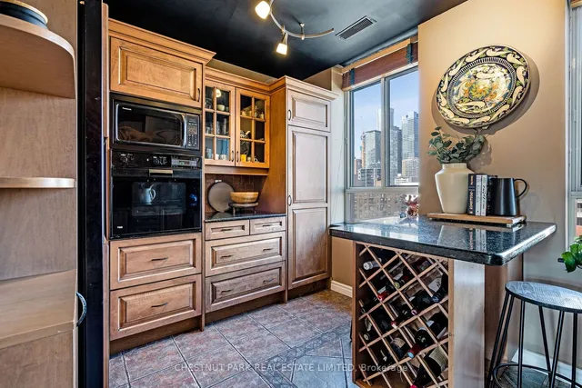 Additional property image - 135 Maitland St Unit PH3
