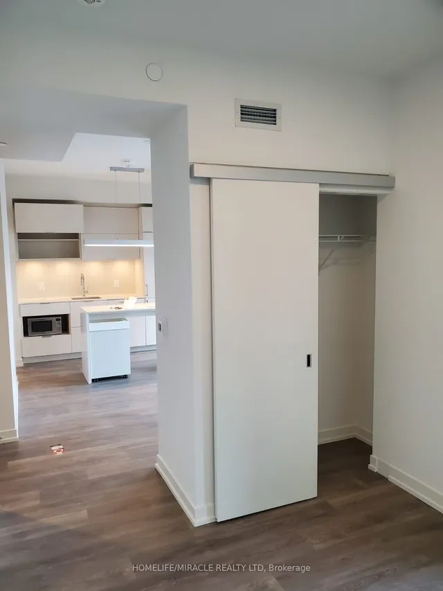Additional property image - 15 Lower Jarvis St Unit 1012