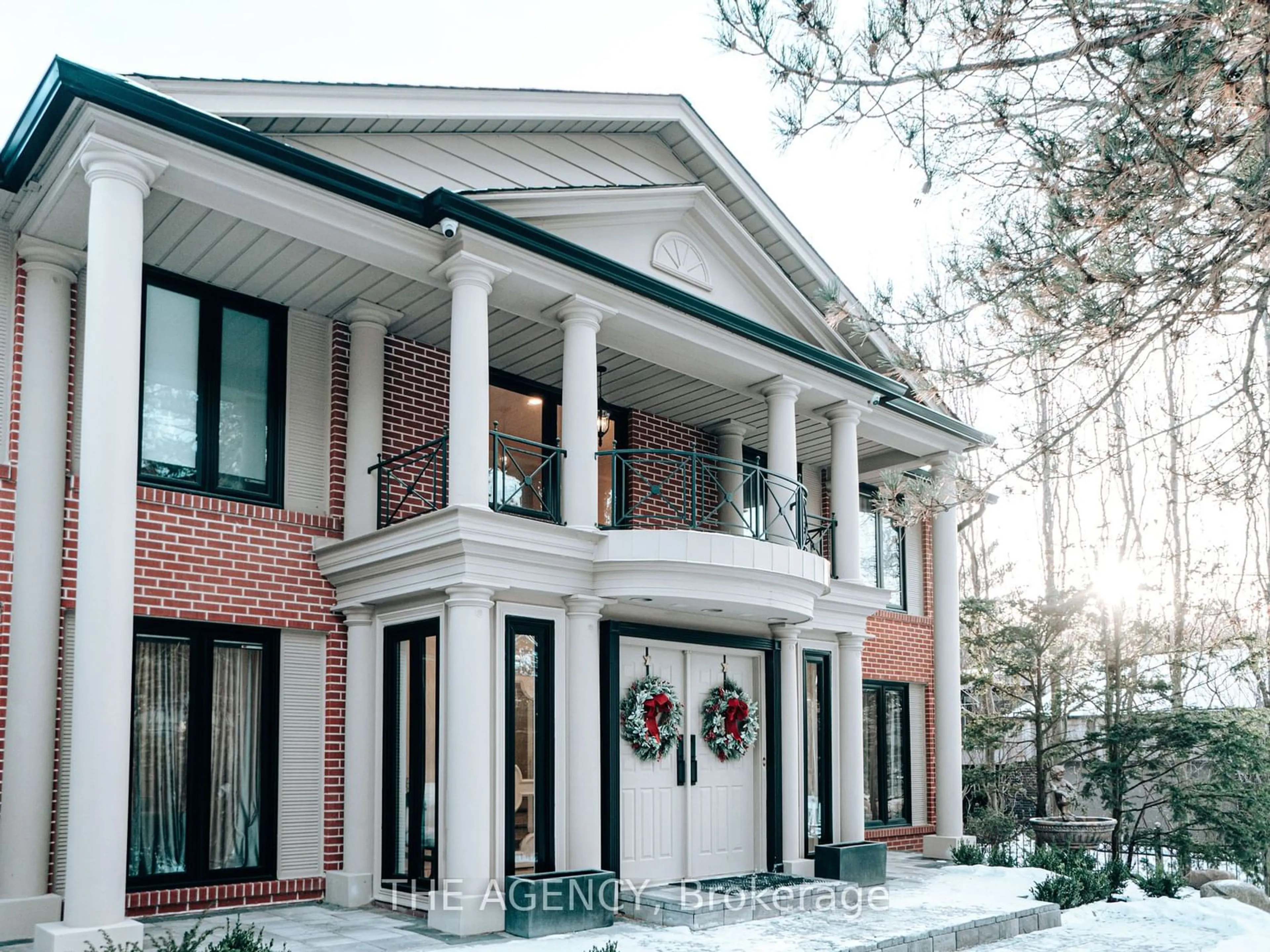 Home with brick exterior material, unknown for 7 Shady Oaks Cres, Toronto Ontario M3C 2L4
