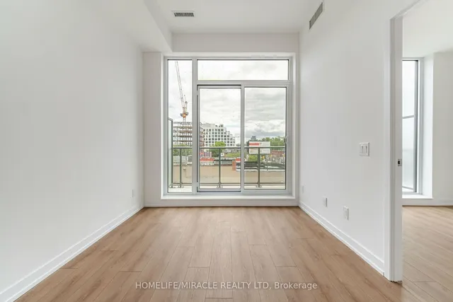 Additional property image - 500 Dupont St Unit 317