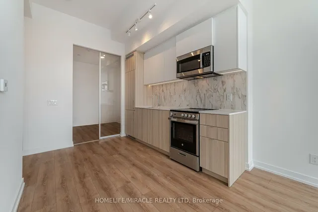 Additional property image - 500 Dupont St Unit 317