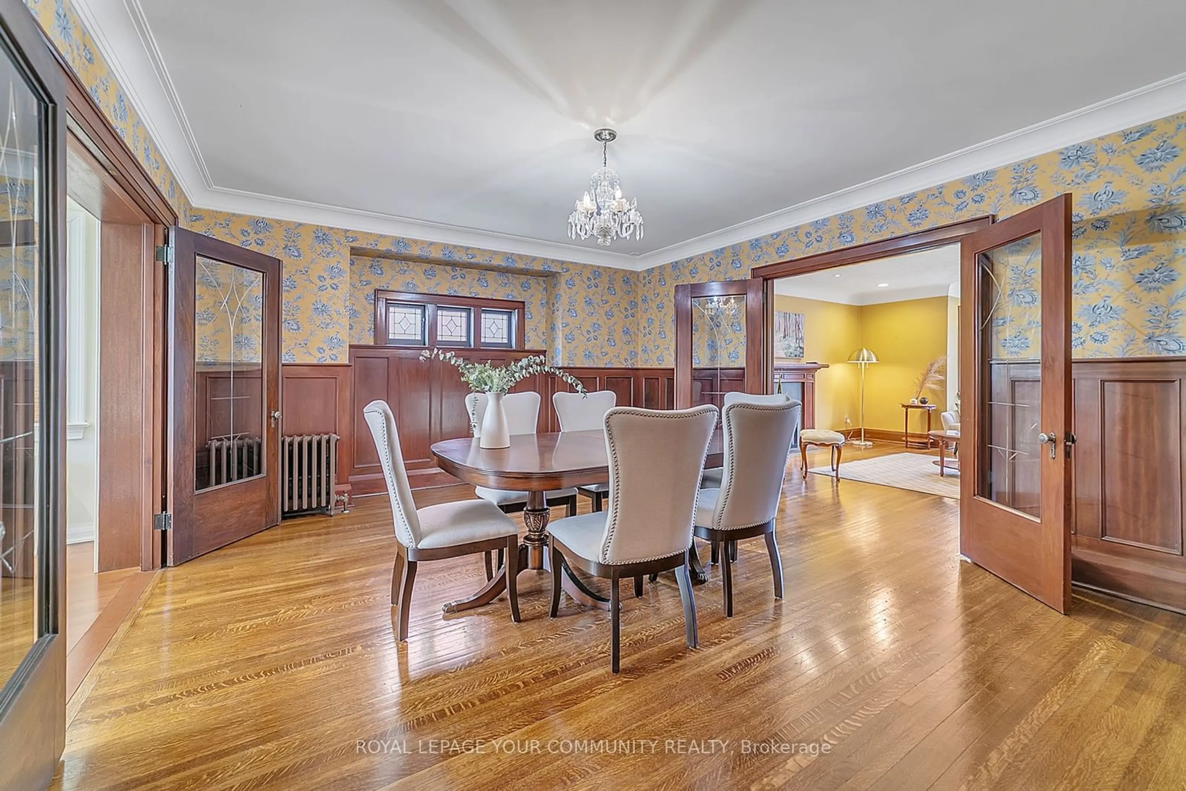 Dining room, wood/laminate floor for 212 Glenayr Rd, Toronto Ontario M5P 3C3