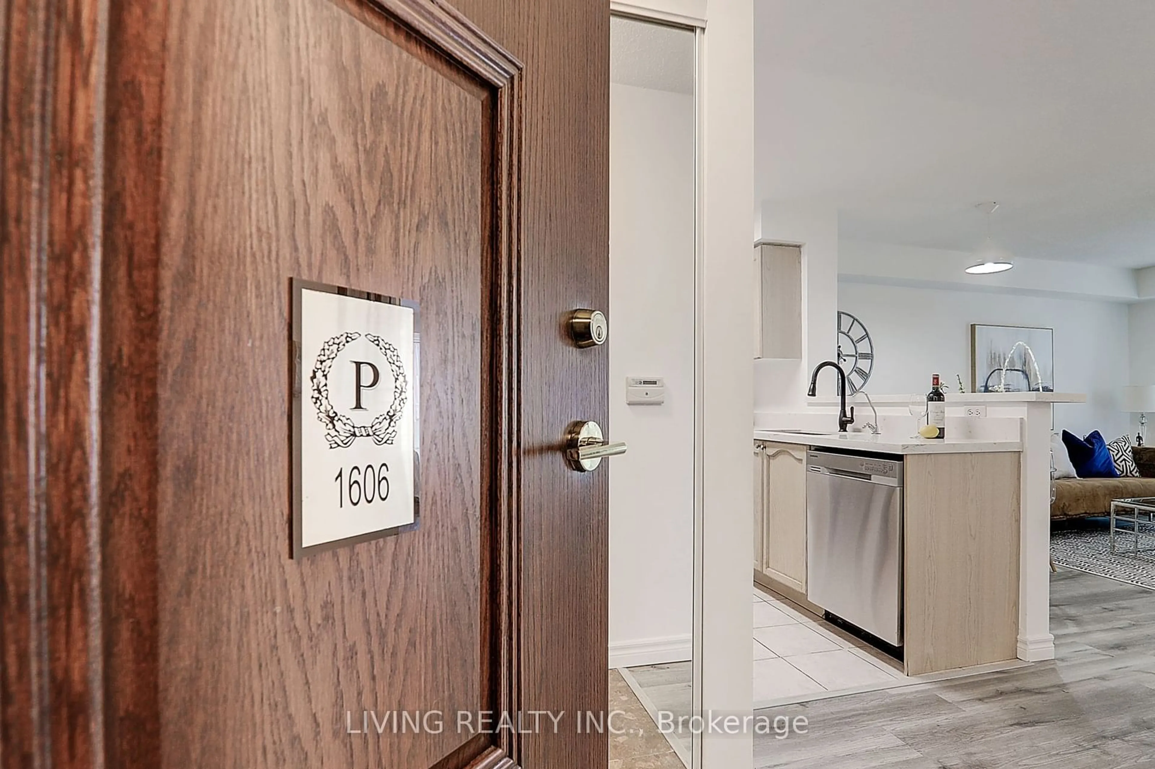 Indoor entryway for 26 Olive Ave #1606, Toronto Ontario M2N 7G7