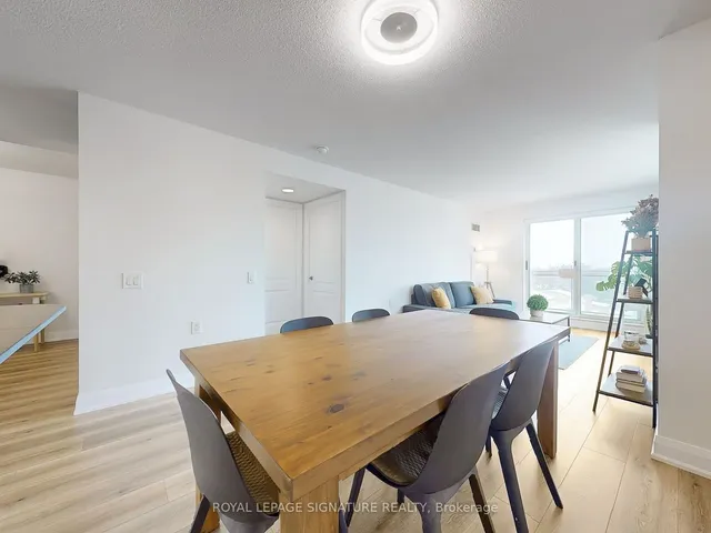 Additional property image - 21 Hillcrest Ave Unit 1807
