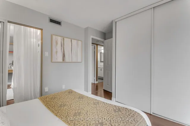 Additional property image - 725 King St Unit 213