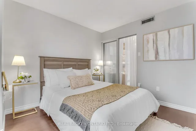 Additional property image - 725 King St Unit 213
