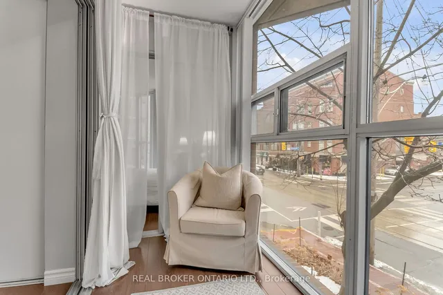Additional property image - 725 King St Unit 213