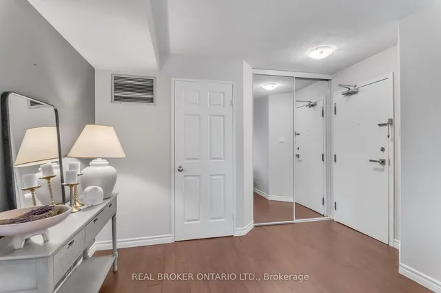 Additional property image - 725 King St Unit 213
