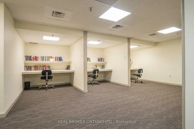 Additional property image - 725 King St Unit 213