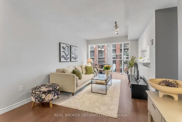 Additional property image - 725 King St Unit 213