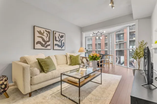 Additional property image - 725 King St Unit 213
