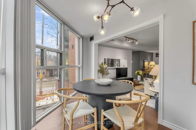 Additional property image - 725 King St Unit 213