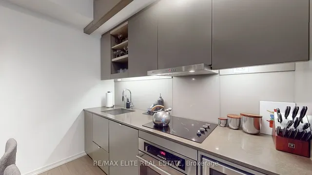Additional property image - 101 Peter St Unit 2701