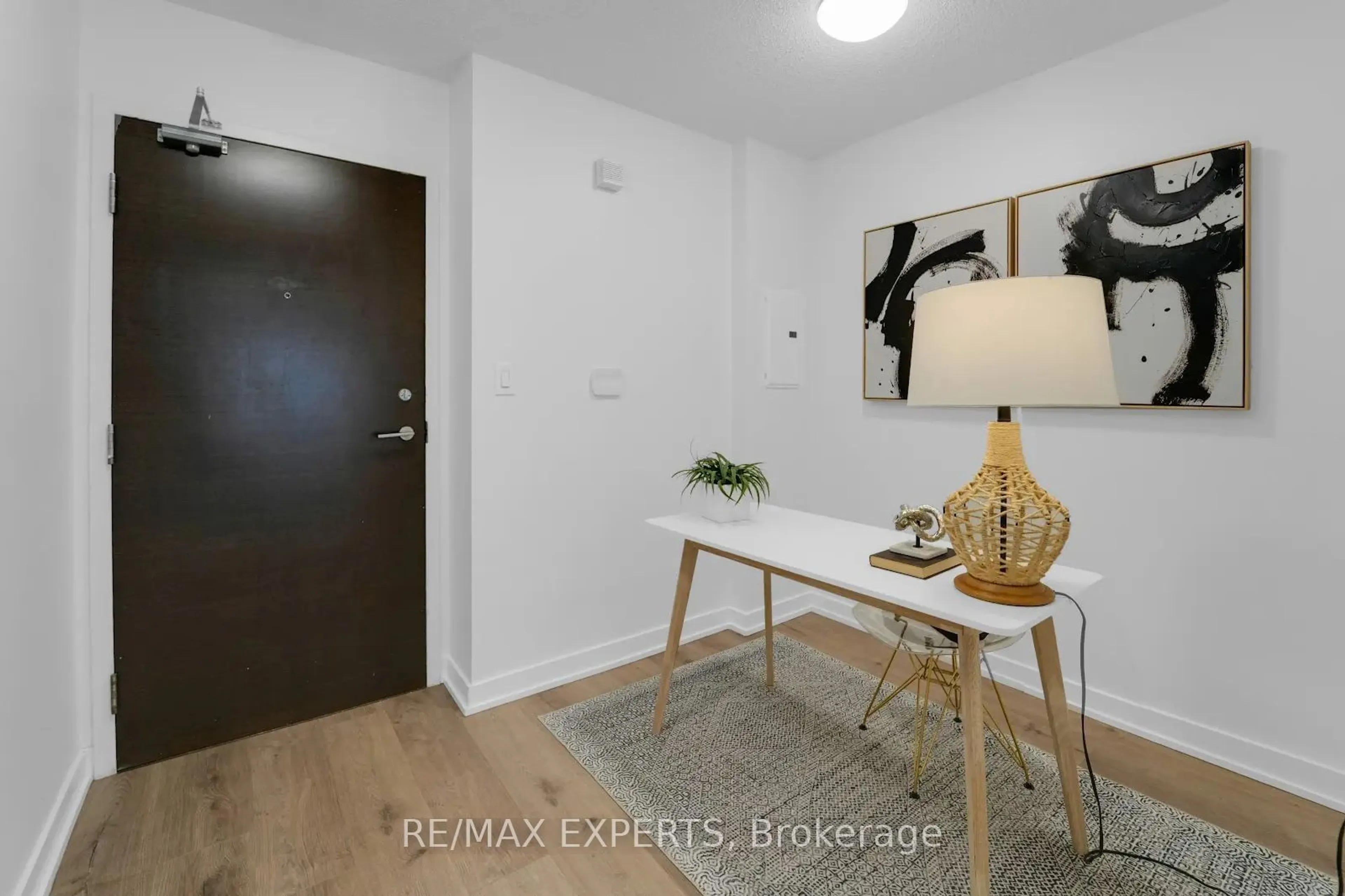 Indoor entryway for 151 Dan Leckie Way #1505, Toronto Ontario M5V 4B2