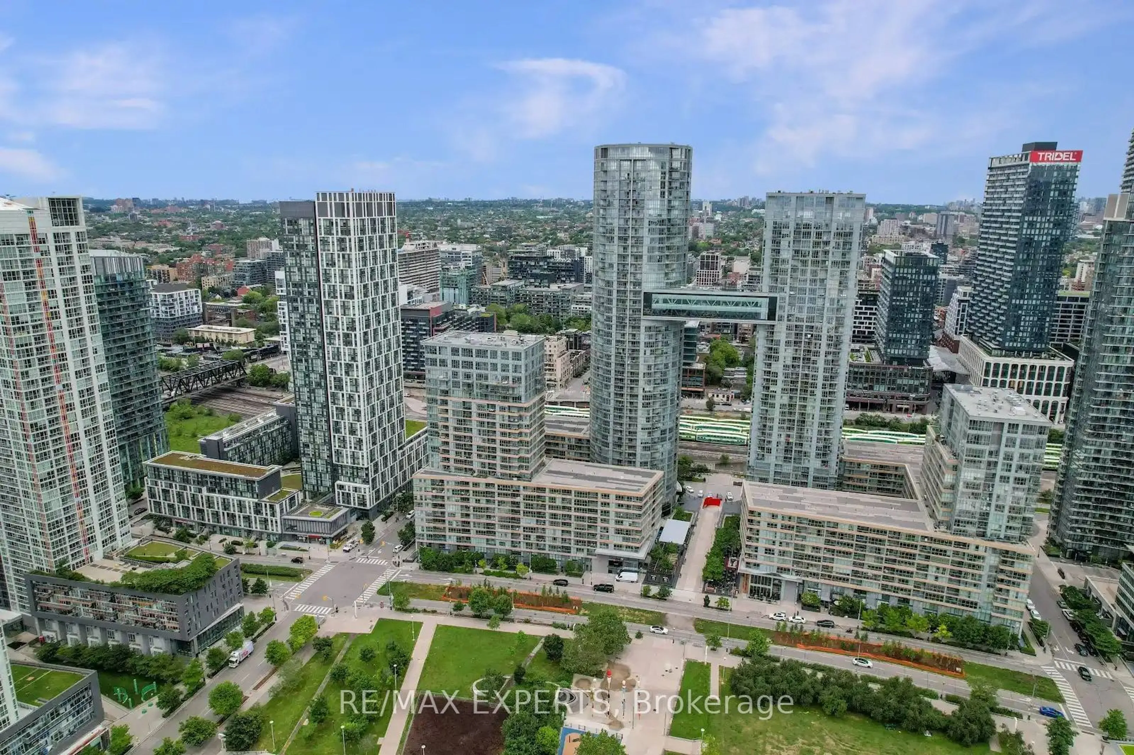 A pic from outside/outdoor area/front of a property/back of a property/a pic from drone, city buildings view from balcony for 151 Dan Leckie Way #1505, Toronto Ontario M5V 4B2