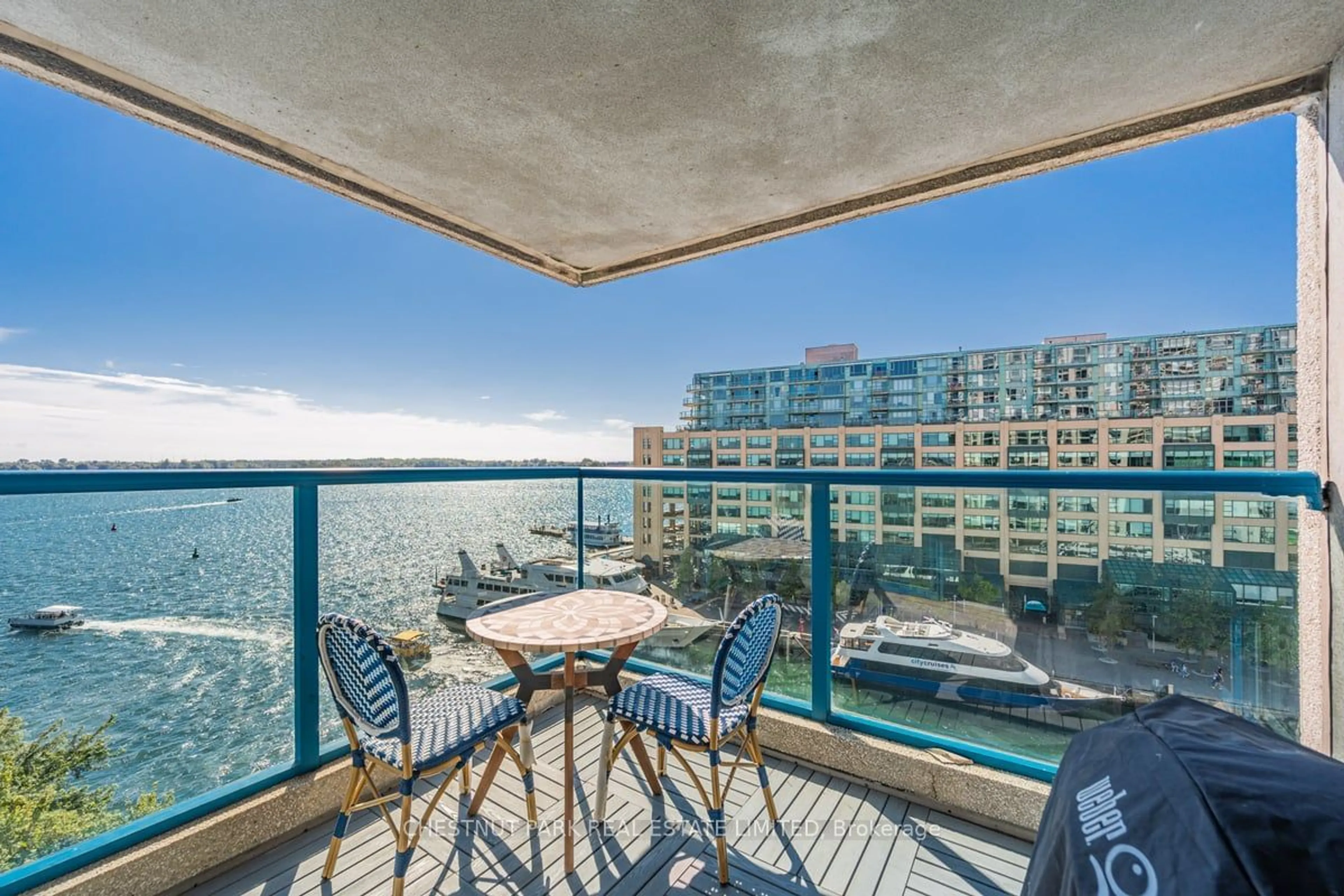 Balcony in the apartment, water/lake/river/ocean view for 99 Harbour Sq #1008, Toronto Ontario M5J 2H2