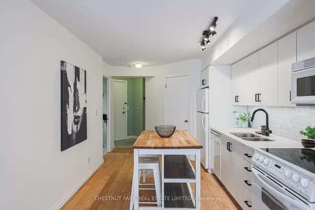 Additional property image - 18 Beverley St Unit 218