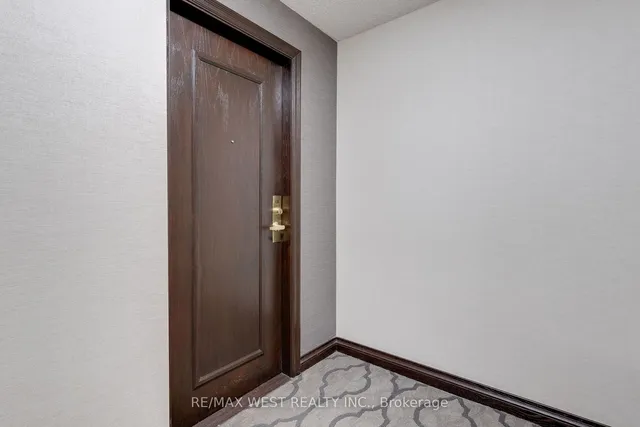 Additional property image - 28 Empress Ave Unit 1011