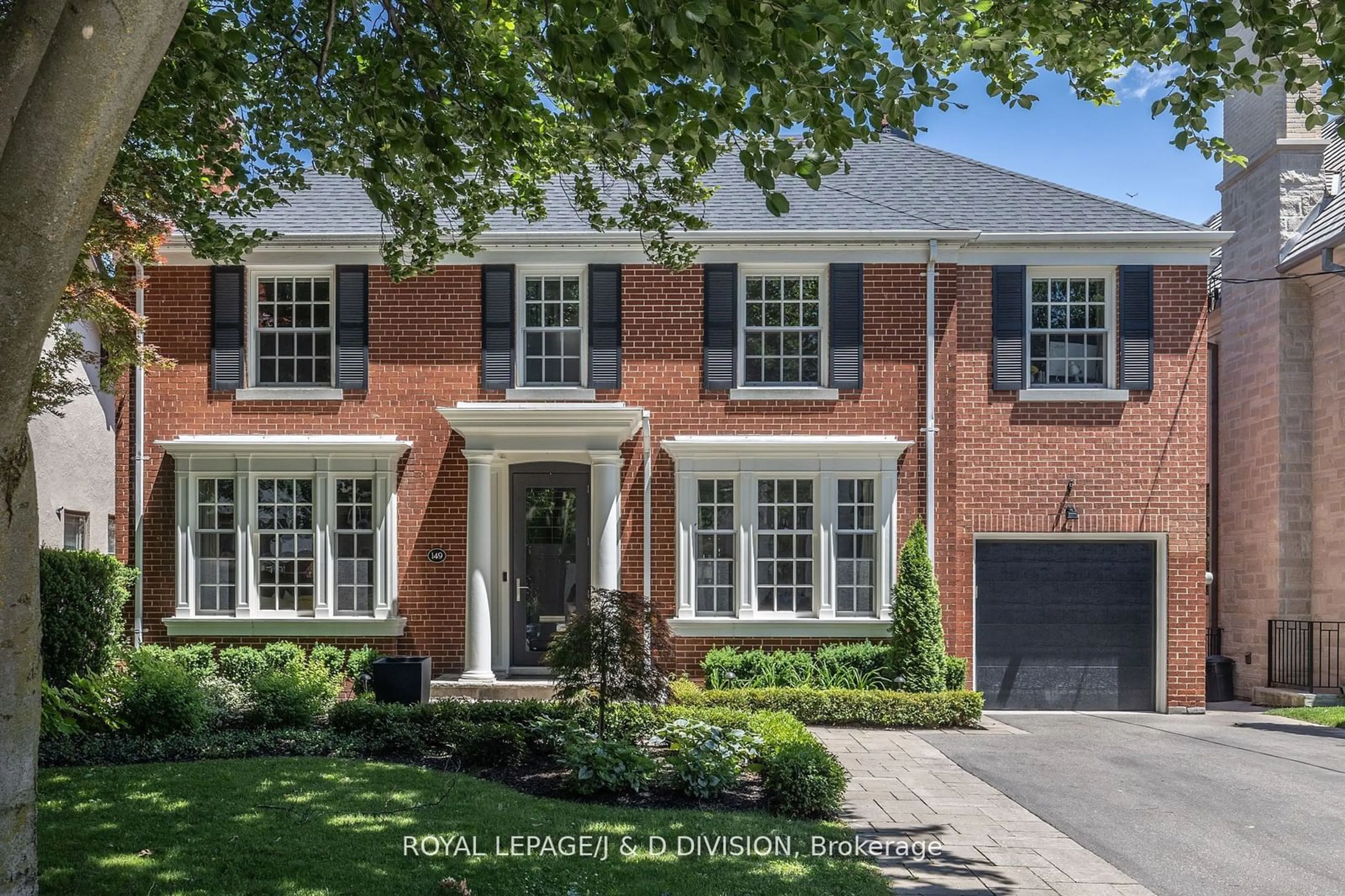 Home with brick exterior material, street for 149 Dinnick Cres, Toronto Ontario M4N 1M2