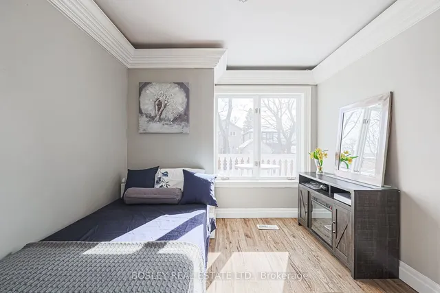 Additional property image - 759 Eglinton Ave