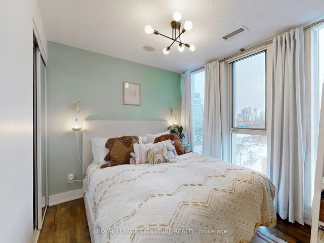 Additional property image - 55 Regent Park Blvd Unit 1312