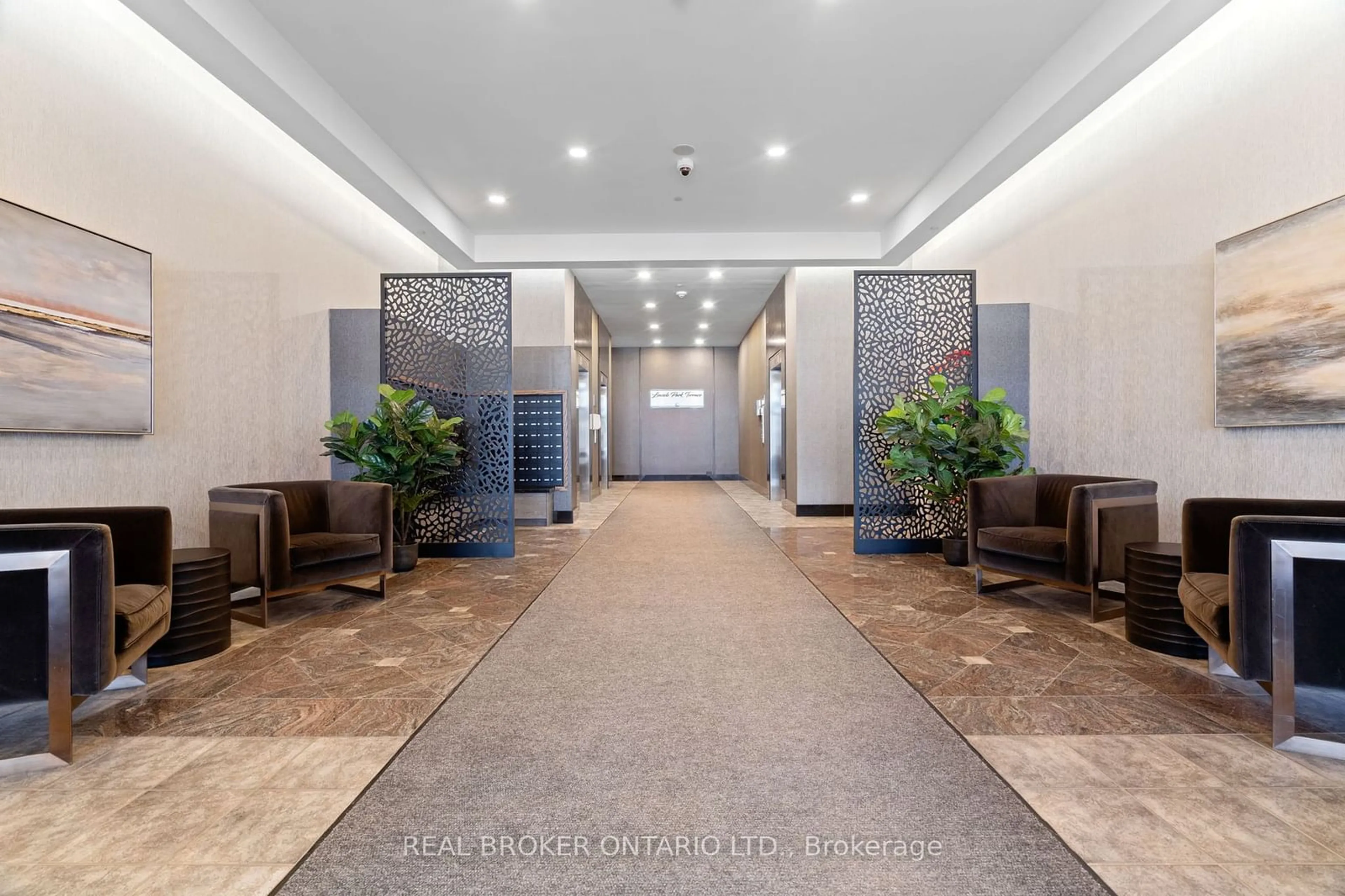 Lobby for 1 Leaside Park Dr #404, Toronto Ontario M4H 1R1