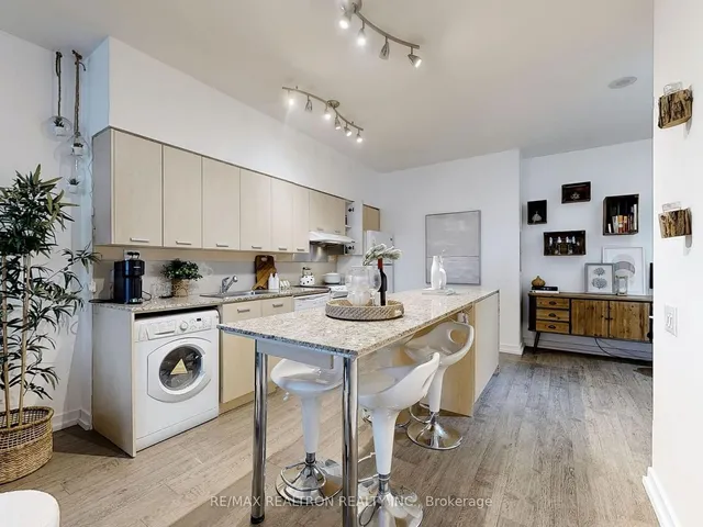 Additional property image - 29 Singer Crt Unit Ph07