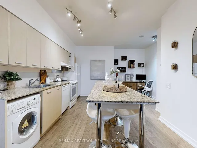 Additional property image - 29 Singer Crt Unit Ph07