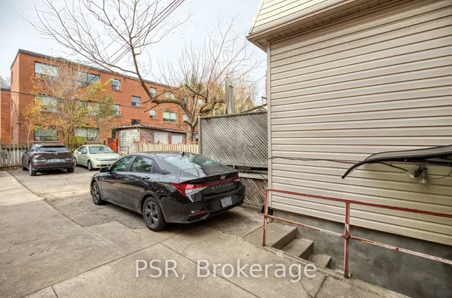 Additional property image - 82 Greensides Ave