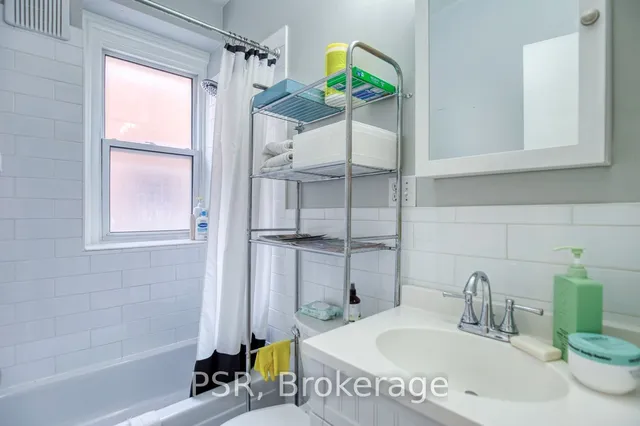 Additional property image - 82 Greensides Ave