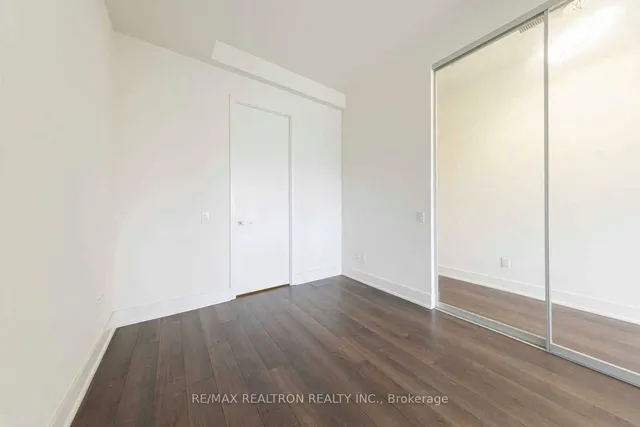 Additional property image - 111 St Clair Ave Unit 1823