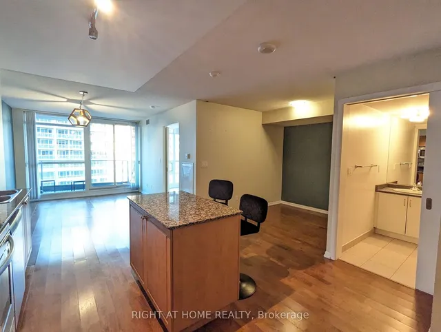 Additional image 13 of 209 Fort York Blvd Unit 965