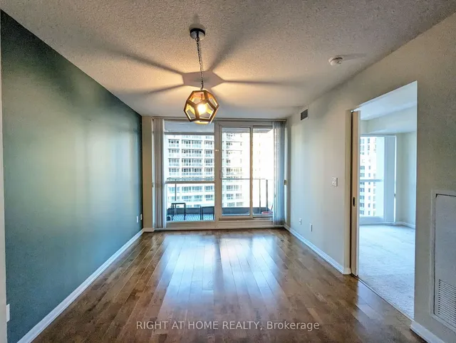 Additional image 11 of 209 Fort York Blvd Unit 965