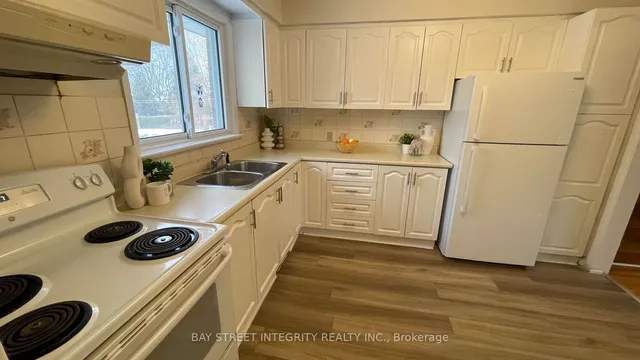Additional property image - 44 Bowerbank Dr