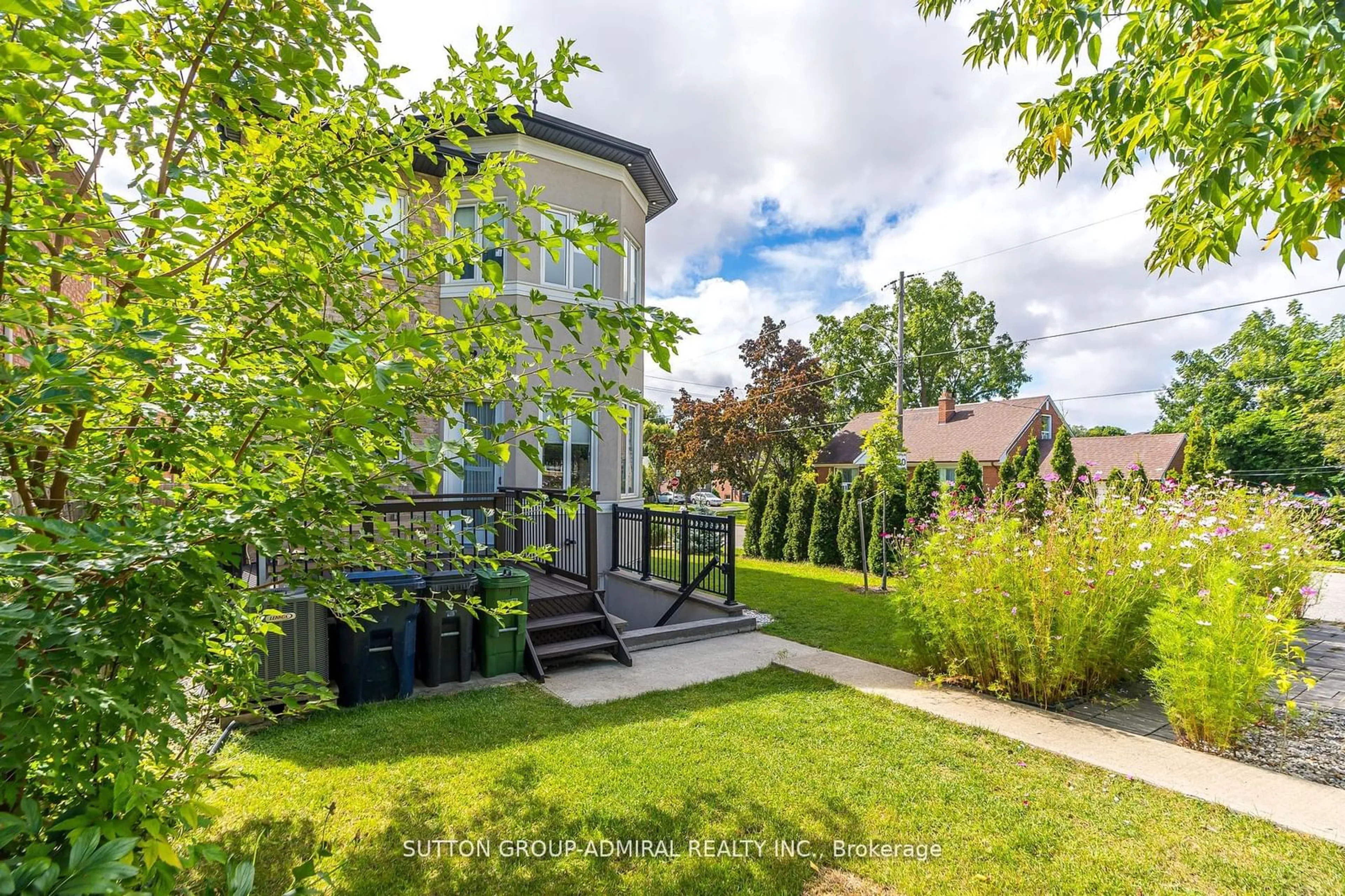 A pic from outside/outdoor area/front of a property/back of a property/a pic from drone, street for 24 Ranee Ave, Toronto Ontario M6A 1M6