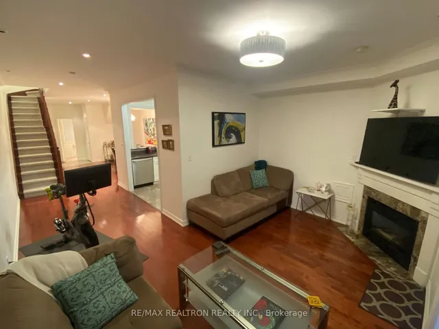 Additional property image - 645 Davenport Rd Unit 6