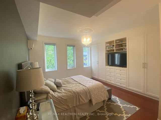 Additional property image - 645 Davenport Rd Unit 6