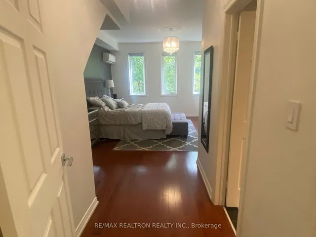 Additional property image - 645 Davenport Rd Unit 6